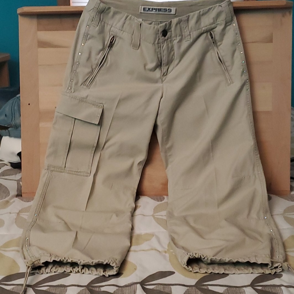 Woman's studded cargo pants
